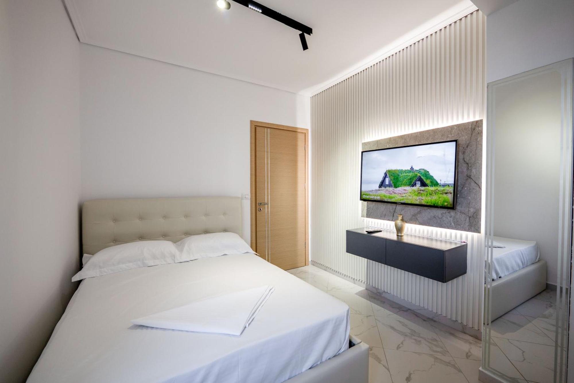 Mato Apartment Sarandë Esterno foto